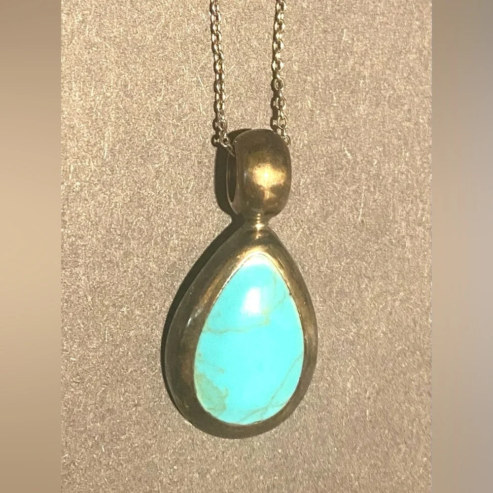 Teal Necklace and Earrings - Picture 2 of 5